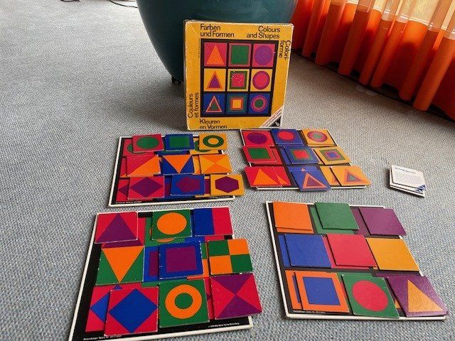  Foto zu Ravensburger Spiel / Formen und Farben ab ca. 4 Jahren (Gebraucht) in 