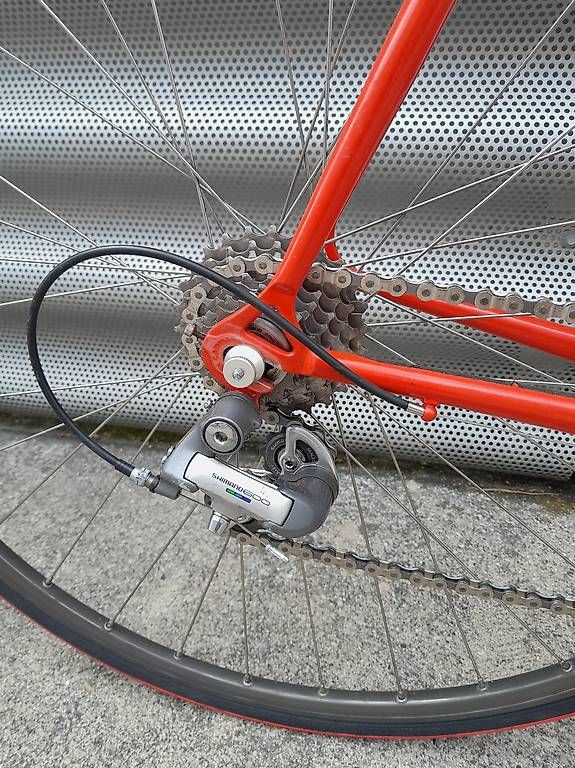 Biciclette: Velo de course guidon droit  – Usato da La Chaux de fonds venduto da lop_6bz8 4