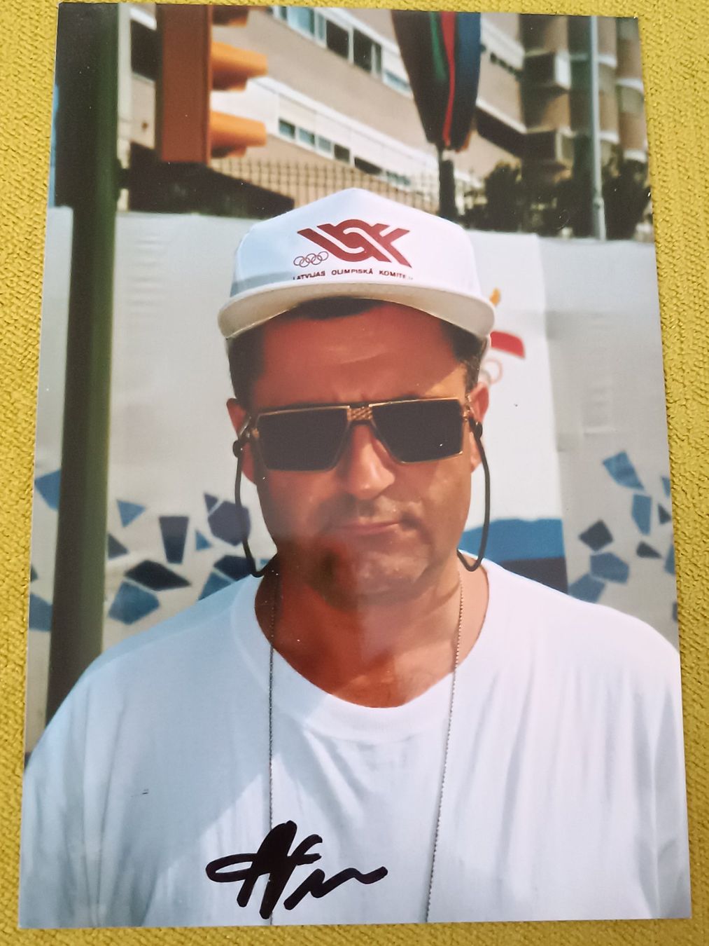 Autografi: Afanasijs Kuzmins - Olympiasieger - Schiessen – Usato da Menziken venduto da Autogramme