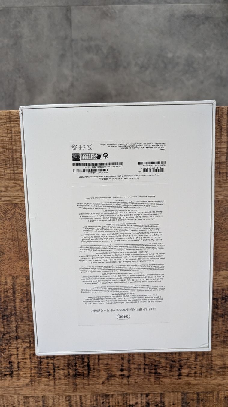 Apple Tablettes PC: iPad Air 5. Generation mit 3 Hüllen – D'occasion à Luzern par Travelblogger 2