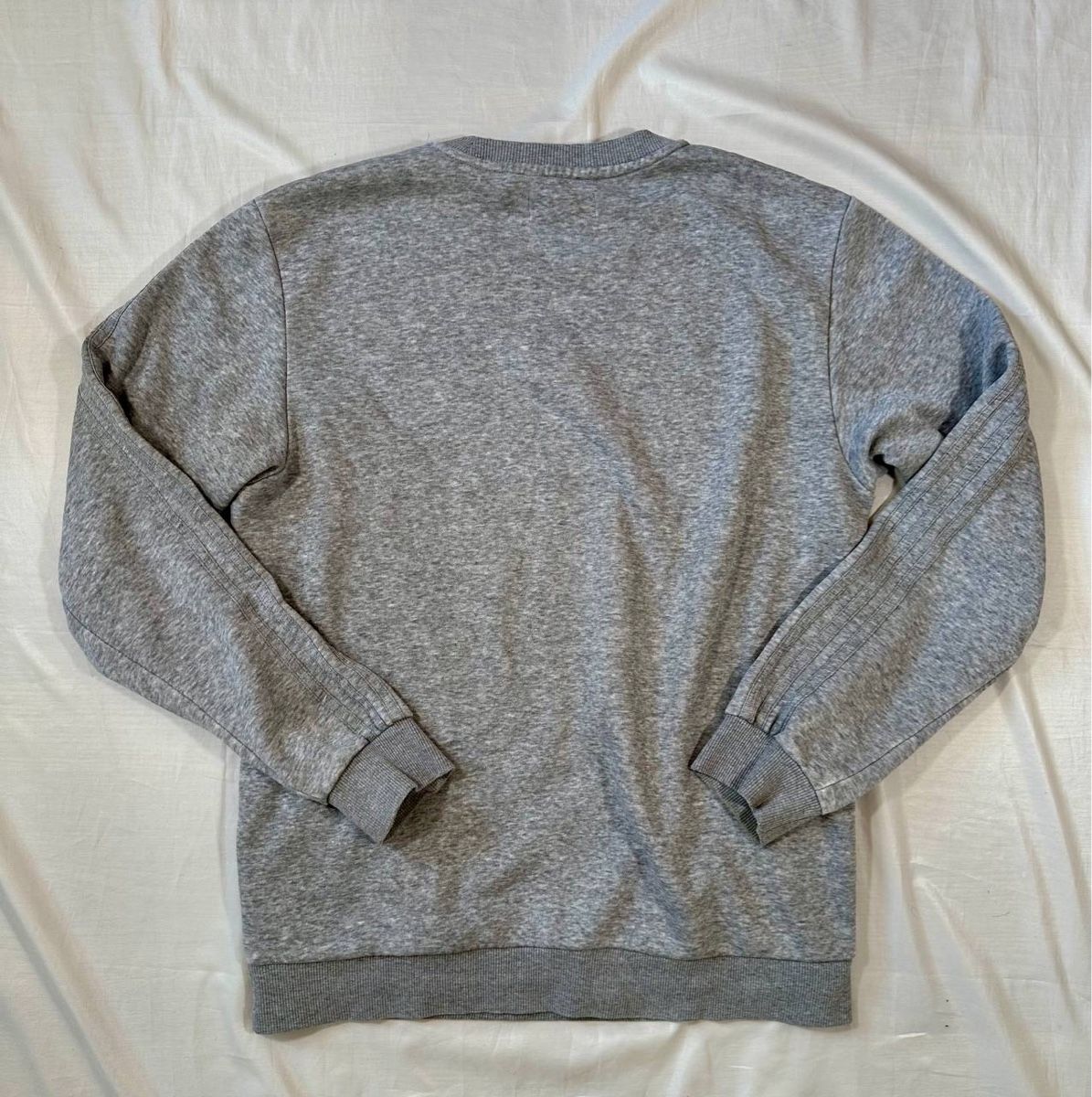Adidas Pulls & Sweat-shirts: Adidas Pullover  – D'occasion à Pfäffikon ZH par Nataliia. 3