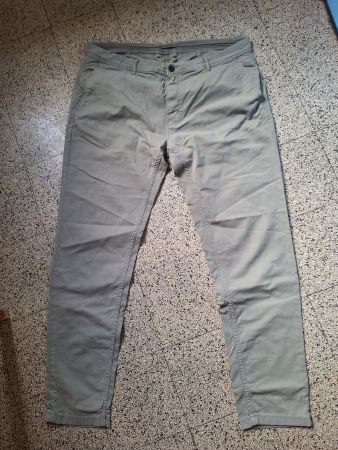 Chino beige khaki slim Zara US48