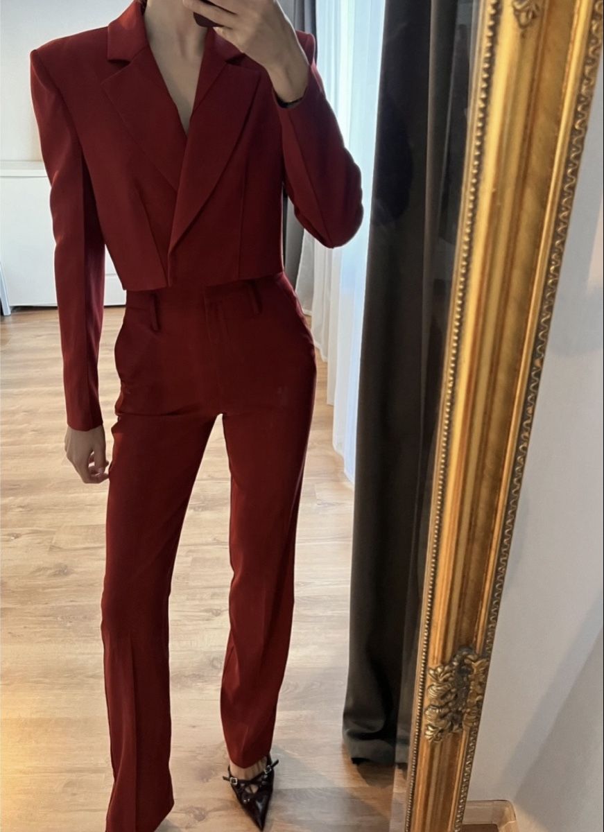 Patrizia Pepe Completi & Tailleur: Patrizia Pepe Suit, Burgundy Red – Nuovo (secondo la descrizione) da Kreuzlingen venduto da wk. 5