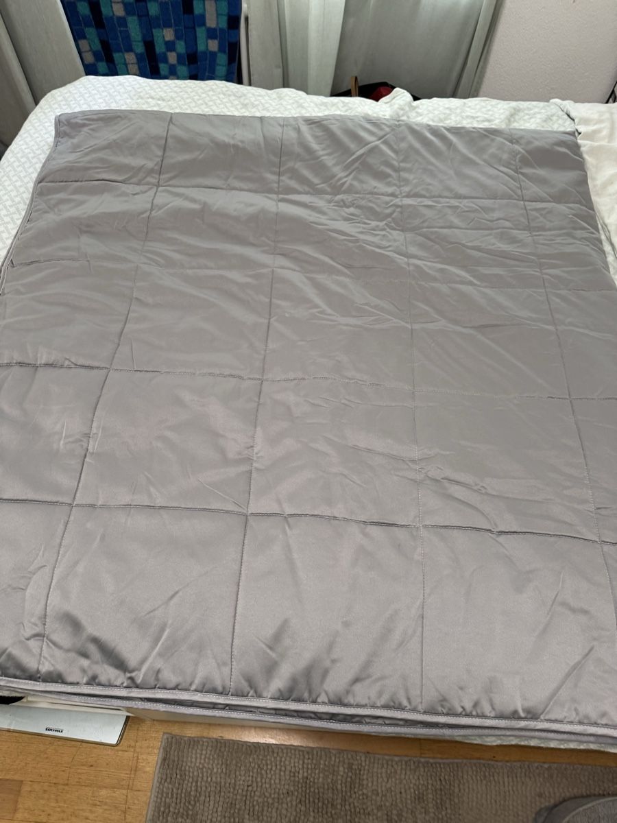Coperte: Bett Überwurf  – Usato da Küsnacht ZH venduto da IrischkaB