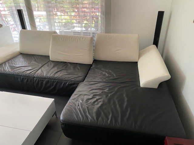 Farben: Sofa Leder schwarz/weiss – Gebraucht aus Wädenswil von droopyCH 2