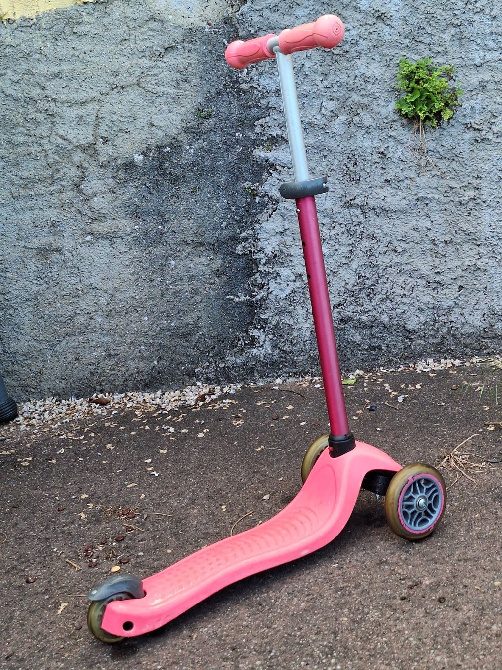 Micro Veicoli per bambini: Trottinette enfant Micro, rose – Usato da Gorgier venduto da riz_8262 1