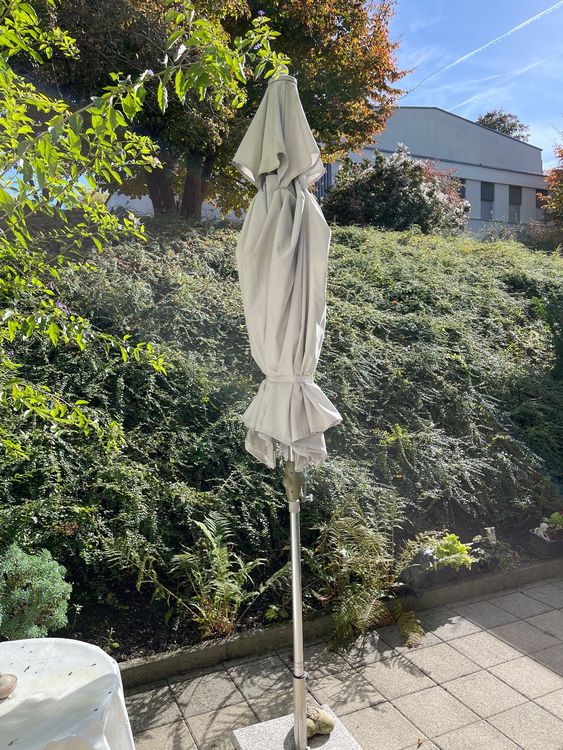 Sonnenschirm, Kurbelschirm mit Fuss Kaufen auf Ricardo