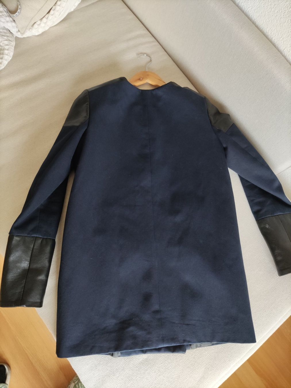 Giacche: Zapa cool jacket with lamb skin – Usato da Glis venduto da livespringly 3