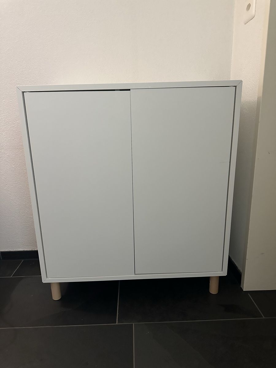 Commodes: Badezimmer Schränkchen – D'occasion à Erlenbach ZH par Kerli1