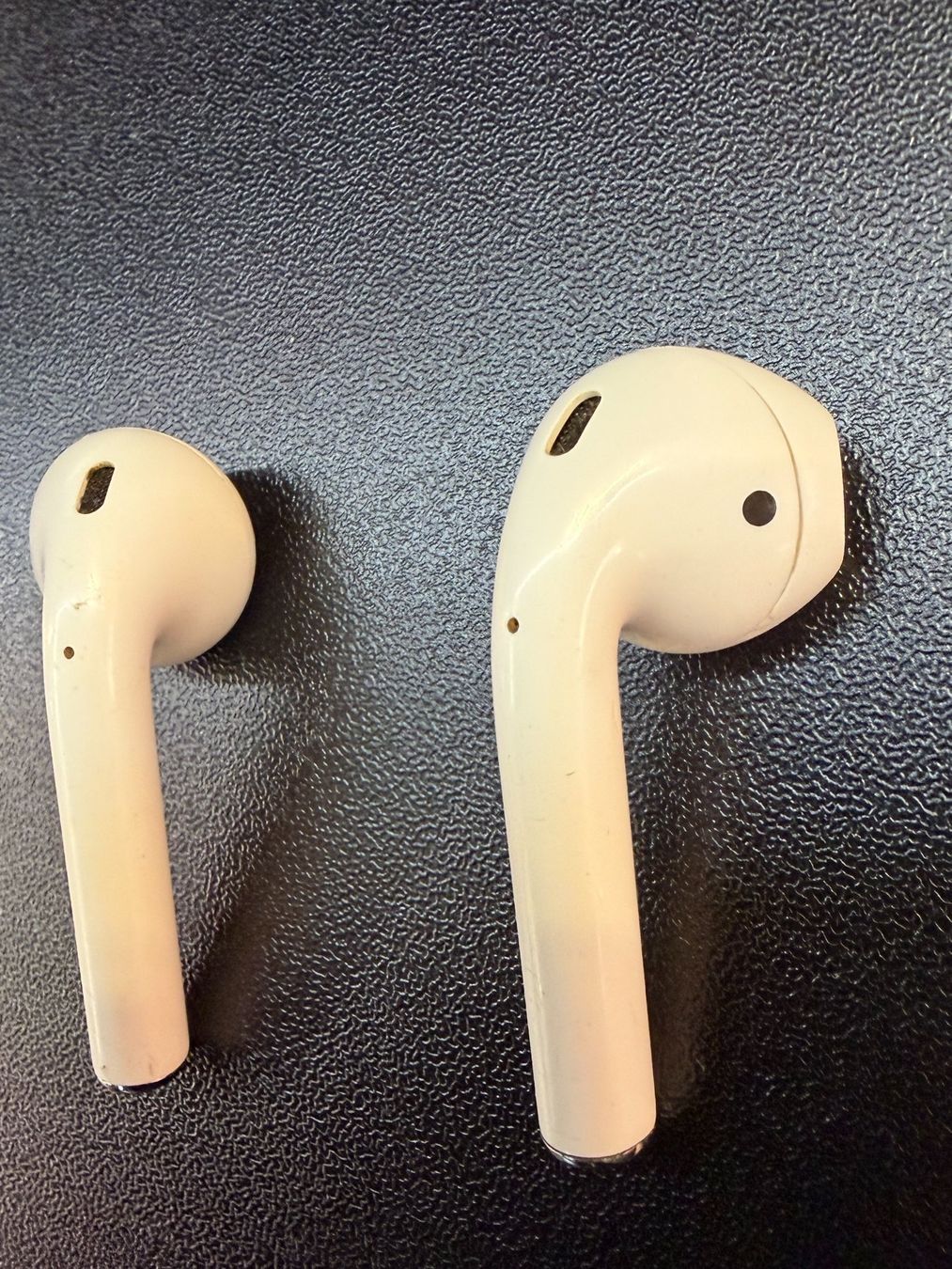 Kopfhörer: Apple AirPods (2. Generation / Modell A2031) – Gebraucht aus Henau von alainschuler 7