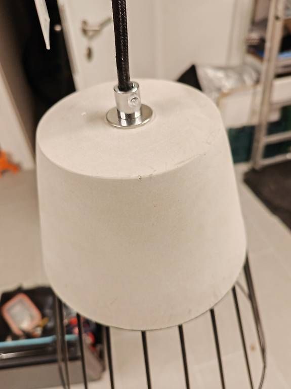 Lampen: Luminaire béton - métal  – Gebraucht aus Penthaz von GGE01 2