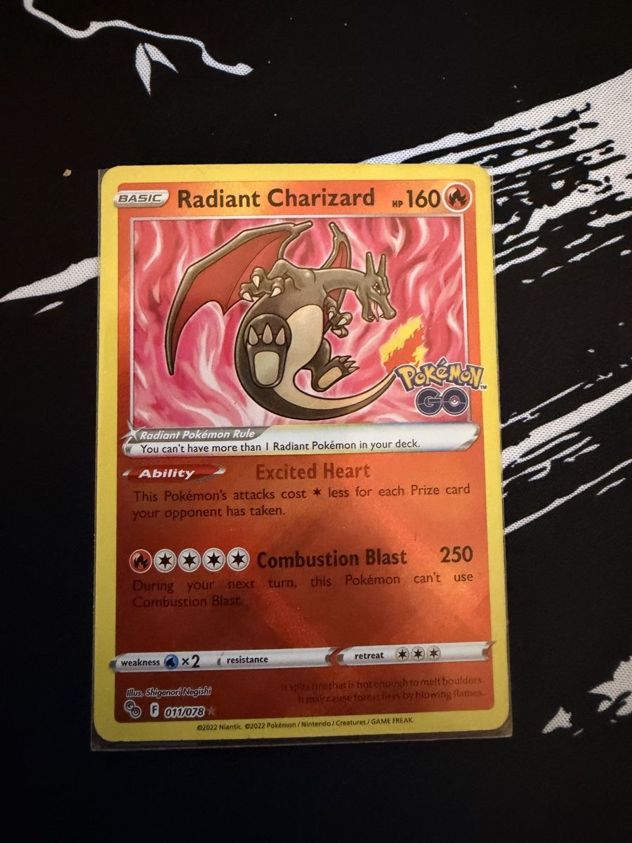 Karten: Glurak / Charizard Pokemon Go, Radiant Rare – Gebraucht aus Zollikofen von SeanMatti