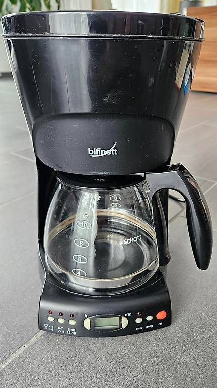 Macchine per caffè & Macchine per espresso: Programmierbare Kaffeemaschine mit Digitalanzeige 1400 W – Usato da Niederbipp venduto da Broker_Online 4