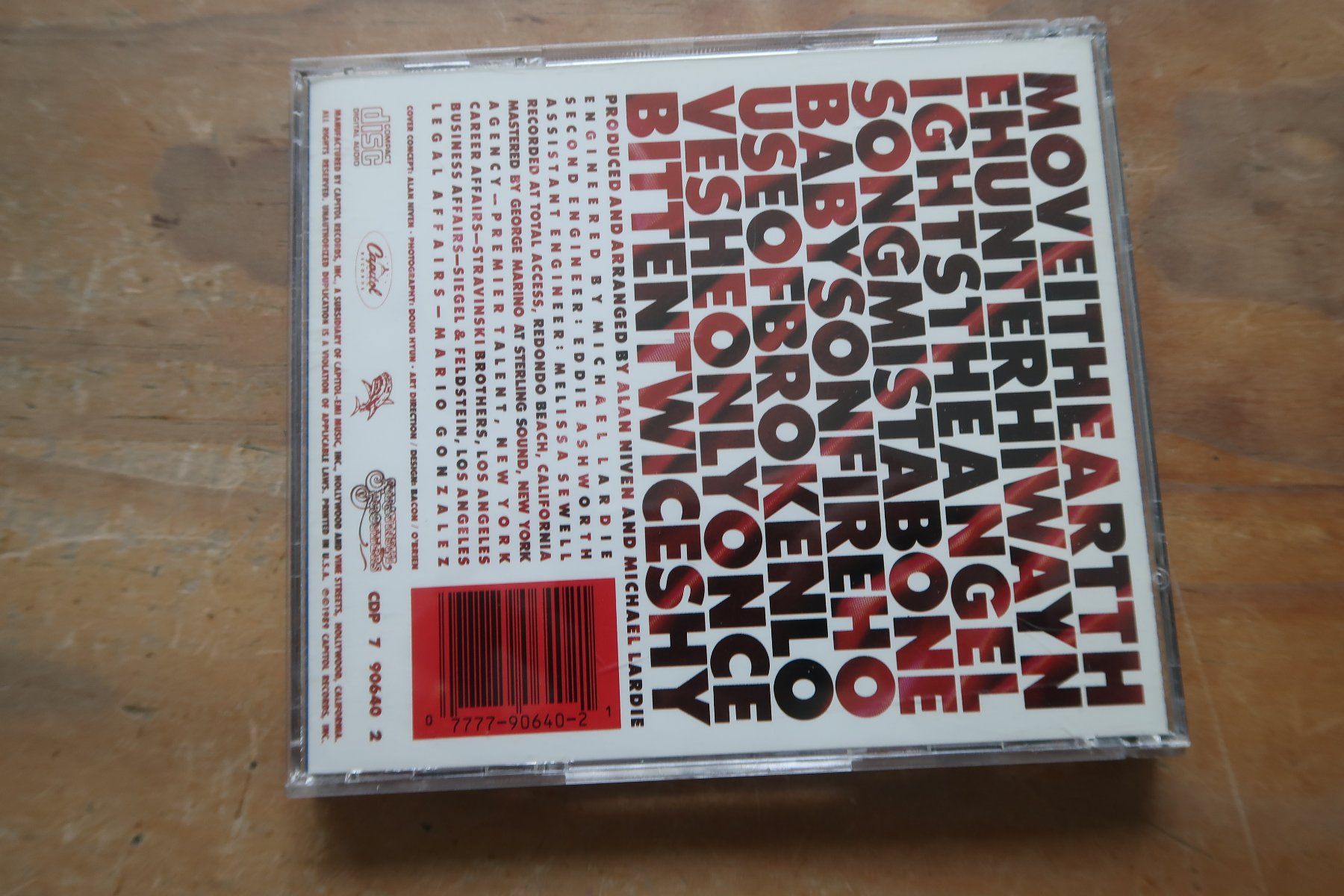 CD: GREAT WHITE - ...TWICE SHY - CD – Usato da Basel venduto da Patiscat 1