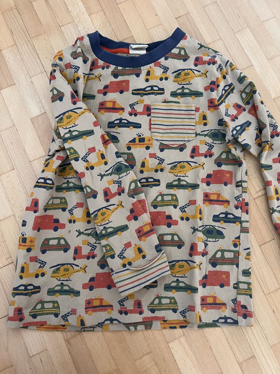 Alana Pullover & Sweatshirts: Pull Alana 110 – Gebraucht aus Fribourg von marlenep85 1