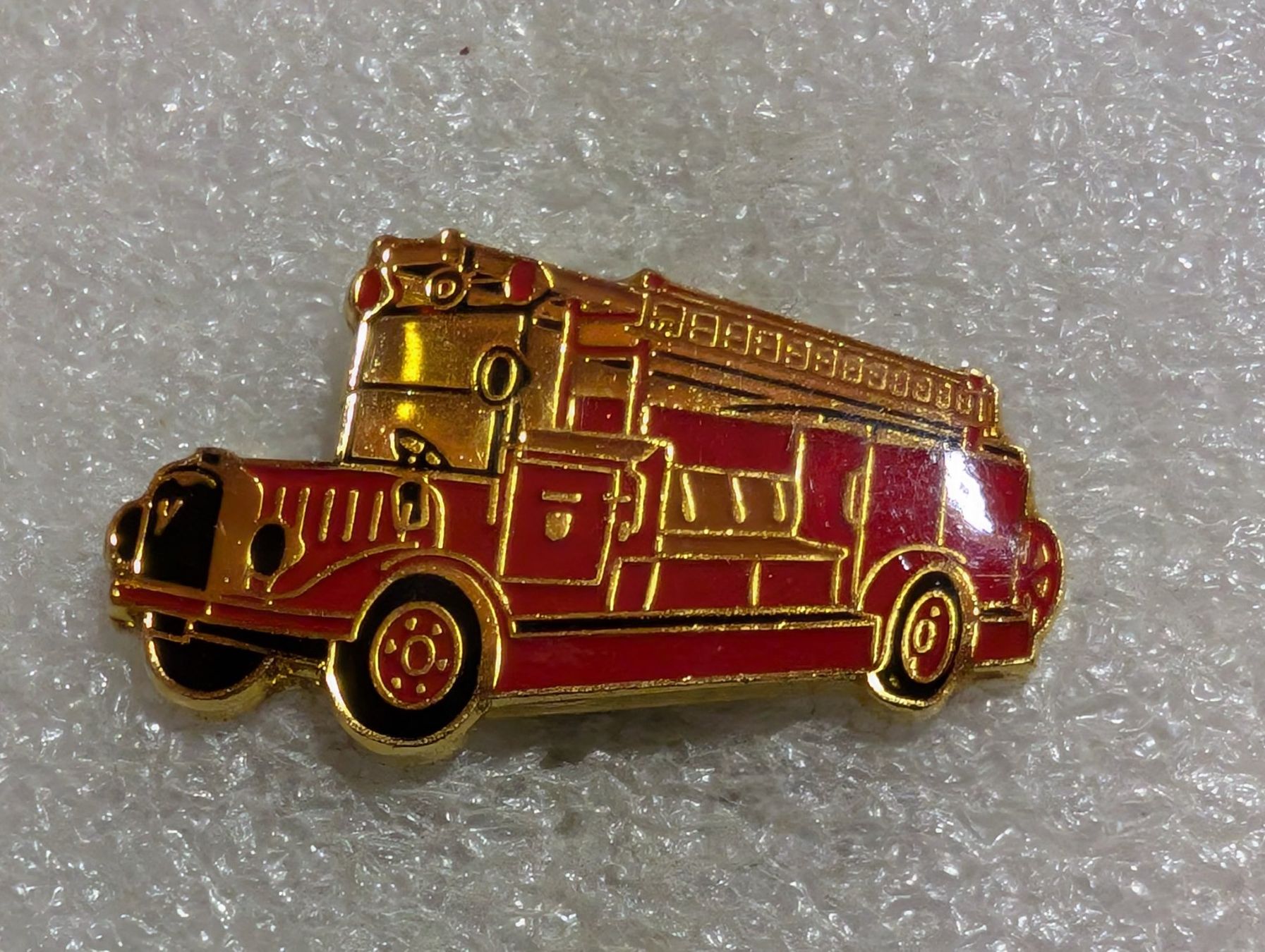 Placchette & Badge: Ansteckpin 172: Feuerwehr Auto – Usato da Oppligen venduto da Pin-Fall-Shop