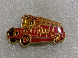 Ansteckpin 172: Feuerwehr Auto