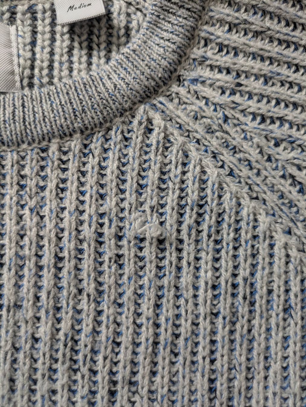 Maglioni & Felpe: Only & Sons Strickpullover, Grösse M, Grau-Blau, Winter – Usato da Ittigen venduto da Deriento 2
