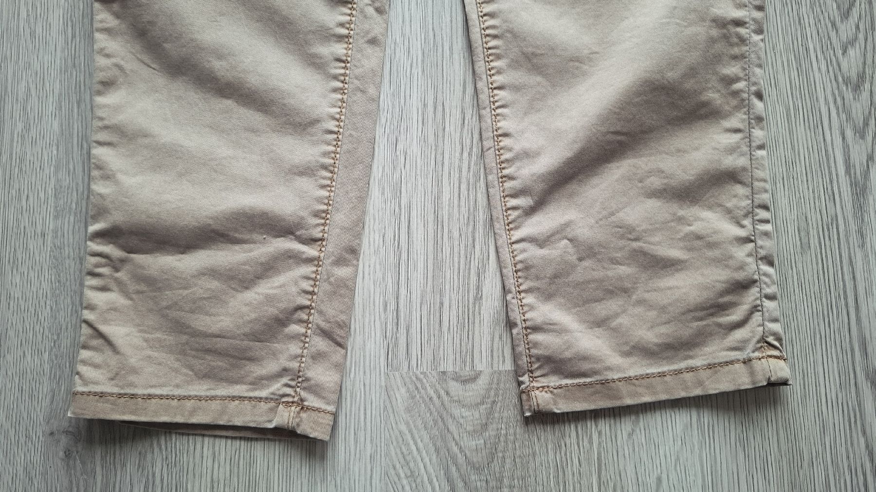 Esprit Pantaloni: Esprit Chinohose, Beige, Gr. 36, – Usato da Emmen venduto da Tigerlady 6
