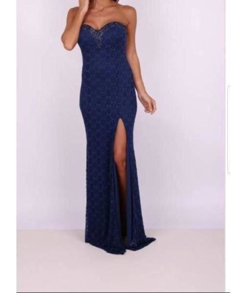 Vestiti: Robe de soirée bleue marine – Nuovo (secondo la descrizione) da Petit-Lancy venduto da mina222