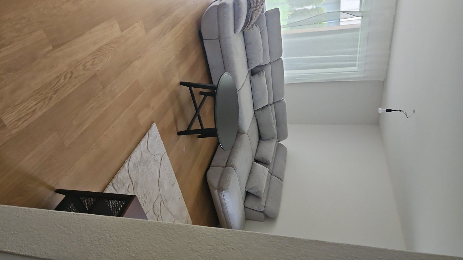 Sofas: Ecksofa hellgrau mit Relaxfunktion guter Zustand – Gebraucht aus Abtwil AG von cos_r8vk