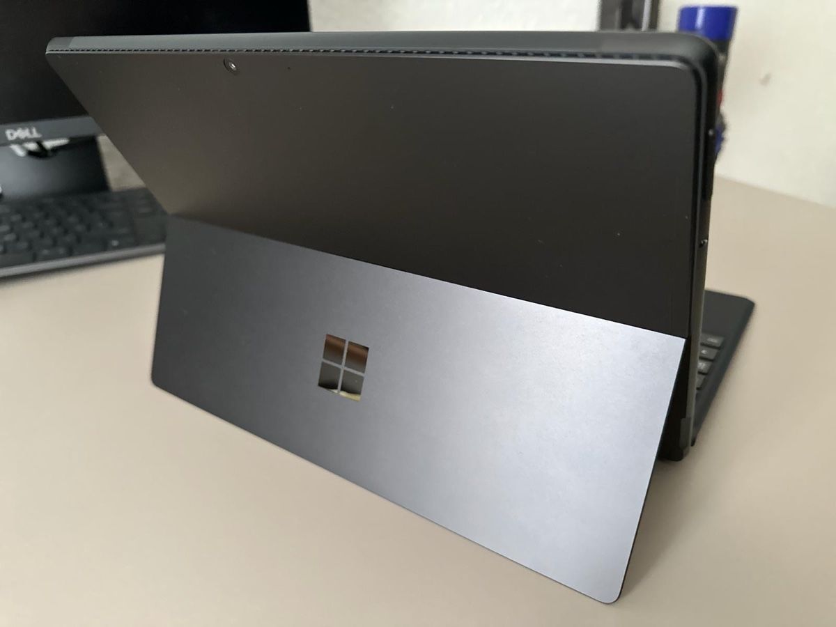 Microsoft Notebook: Microsoft Surface Pro X (i5, 16GB, 256SSD) Win11 – Usato da Herrliberg venduto da giovin90 3