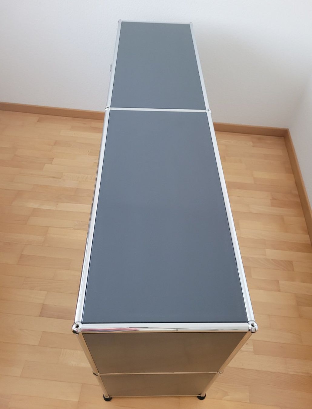 USM Kommoden: USM Haller Sideboard Anthrazit – Gebraucht aus Uttwil von designwerk5 5