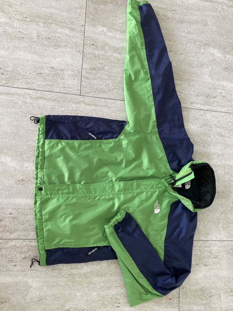 North Face Giacche: The North Face Jacke Gr L – Usato da Birrwil venduto da Bendegriz