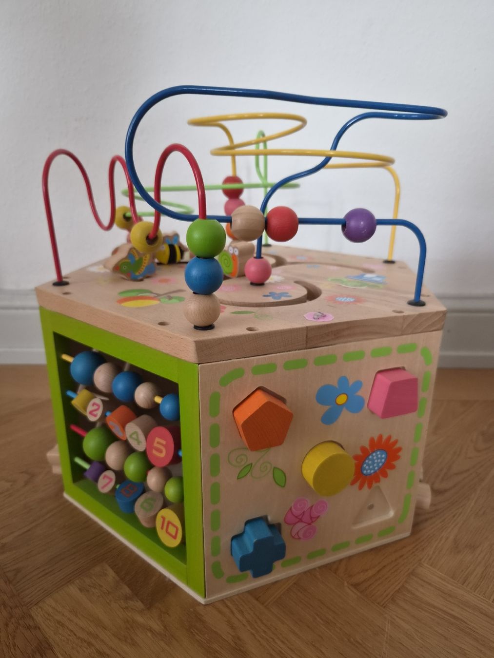 Giocattoli: Wooden Activity Cube for Toddlers, Used – Usato da Luzern venduto da abh_9htw