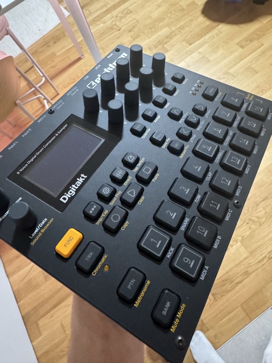 Elektron Instruments de musique: Elektron Digitakt – D'occasion à Henniez par ROCKZILLA 1