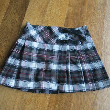 Schottenröckli für Mädchen  Gr. 7-8 Jahre Made in Scotland