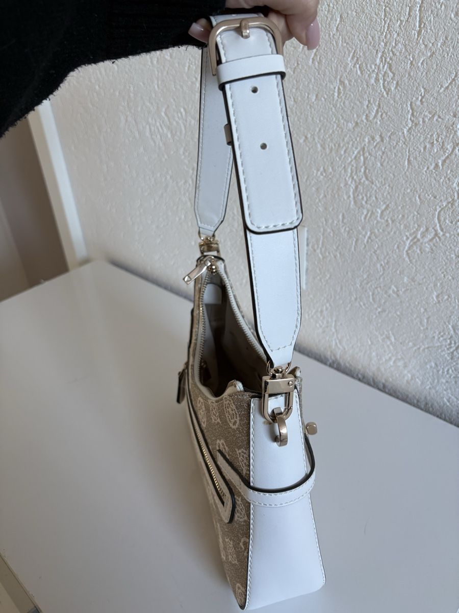 Guess Taschen: GUESS Handtasche  – Neu (gemäss Beschreibung) aus Itingen von emi_khc2 3