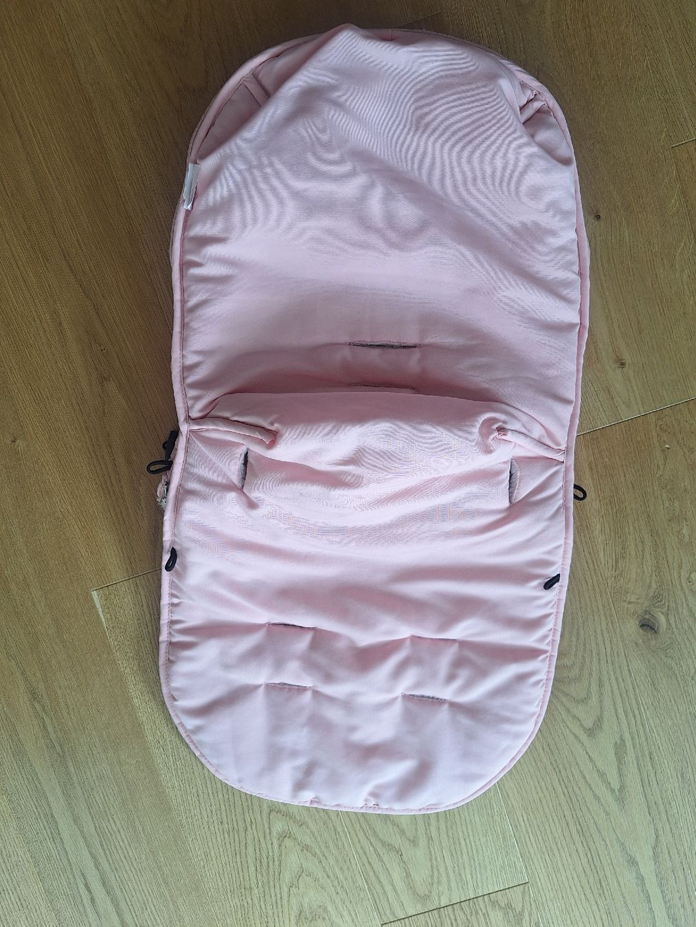 Mclaren Sacchi a pelo: Maclaren Winterfusssack, Rosa mit Schneeflocken – Usato da Ammerswil AG venduto da zokadi 3