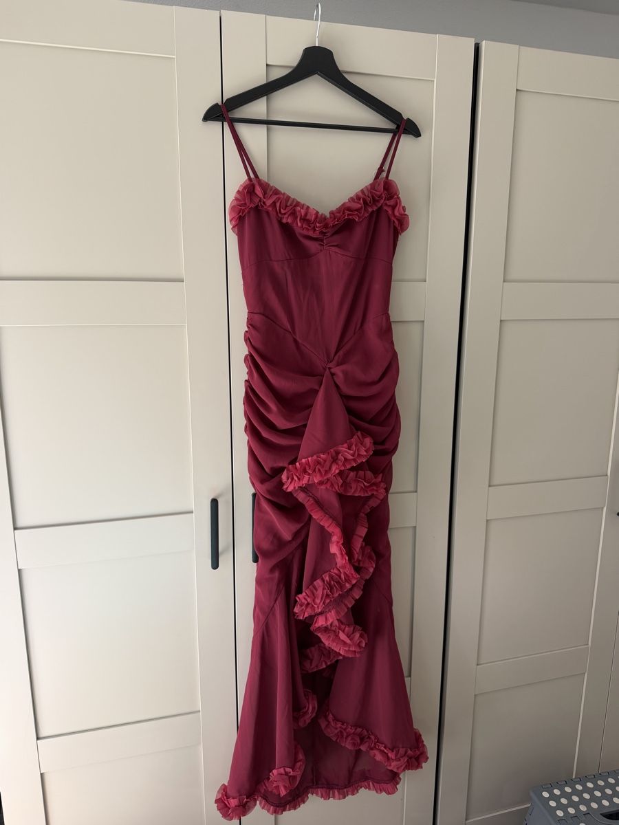 Kleider: Pretty Little thing Kleid gr. 36 – Neu (gemäss Beschreibung) aus Thierachern von User_amsa 1