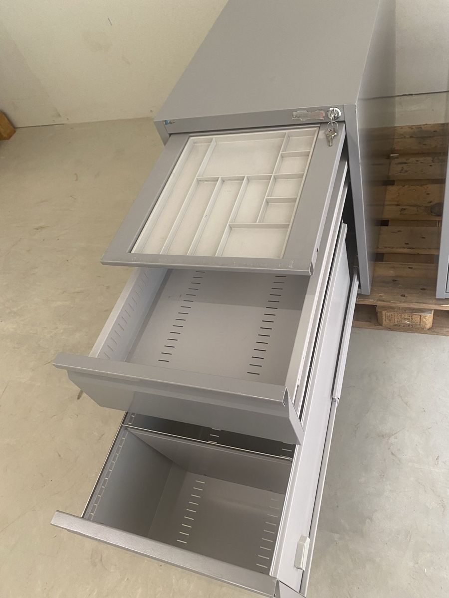 Kommoden: Bürokorpus 42x79,5x58cm – Gebraucht aus Seewen SZ von shaky01 1