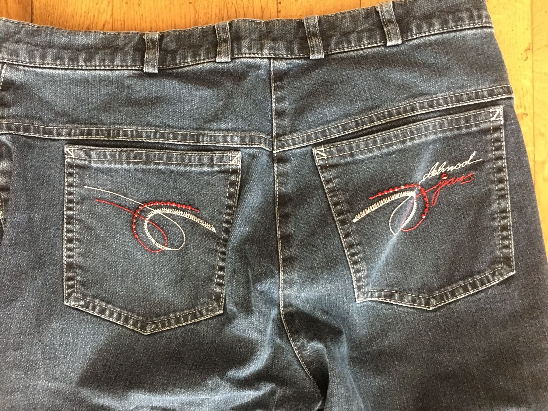 Jeans: Delmod Jeans Grösse 36 – D'occasion à Würenlos par Bestseller018