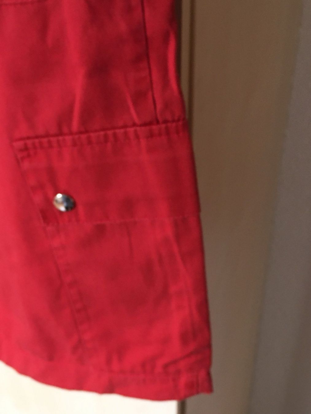Pantaloni: Arbeitskleidung Short rot – Usato da Bettwiesen venduto da Zustand57 3