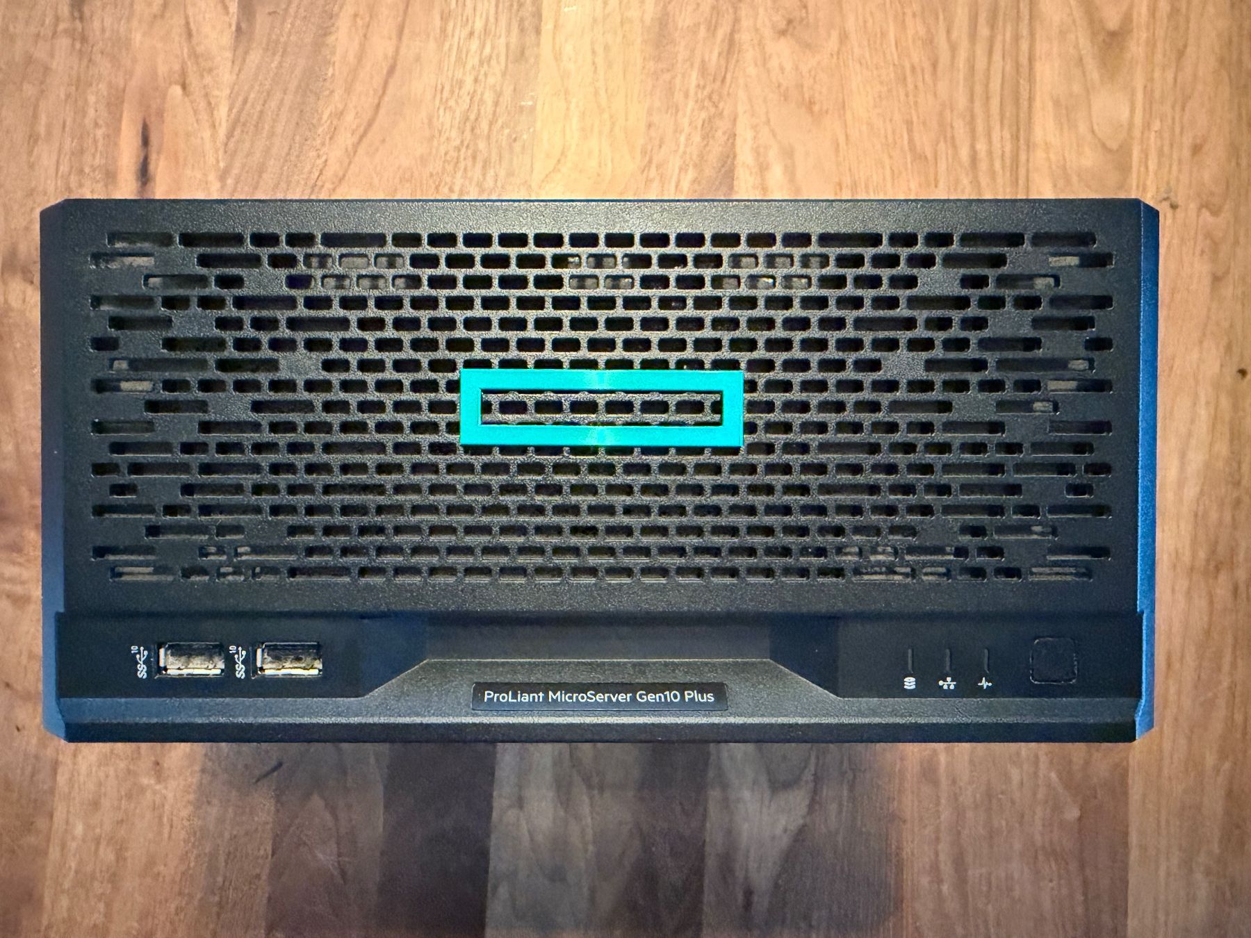 Hewlett Packard Serveurs: HPE ProLiant MicroServer Gen10 Plus – Xeon CPU, 32 GB RAM, – D'occasion à Zürich par SuguShop