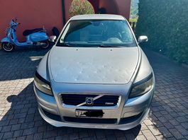 Volvo C30 1.6 d / cofano grandinato