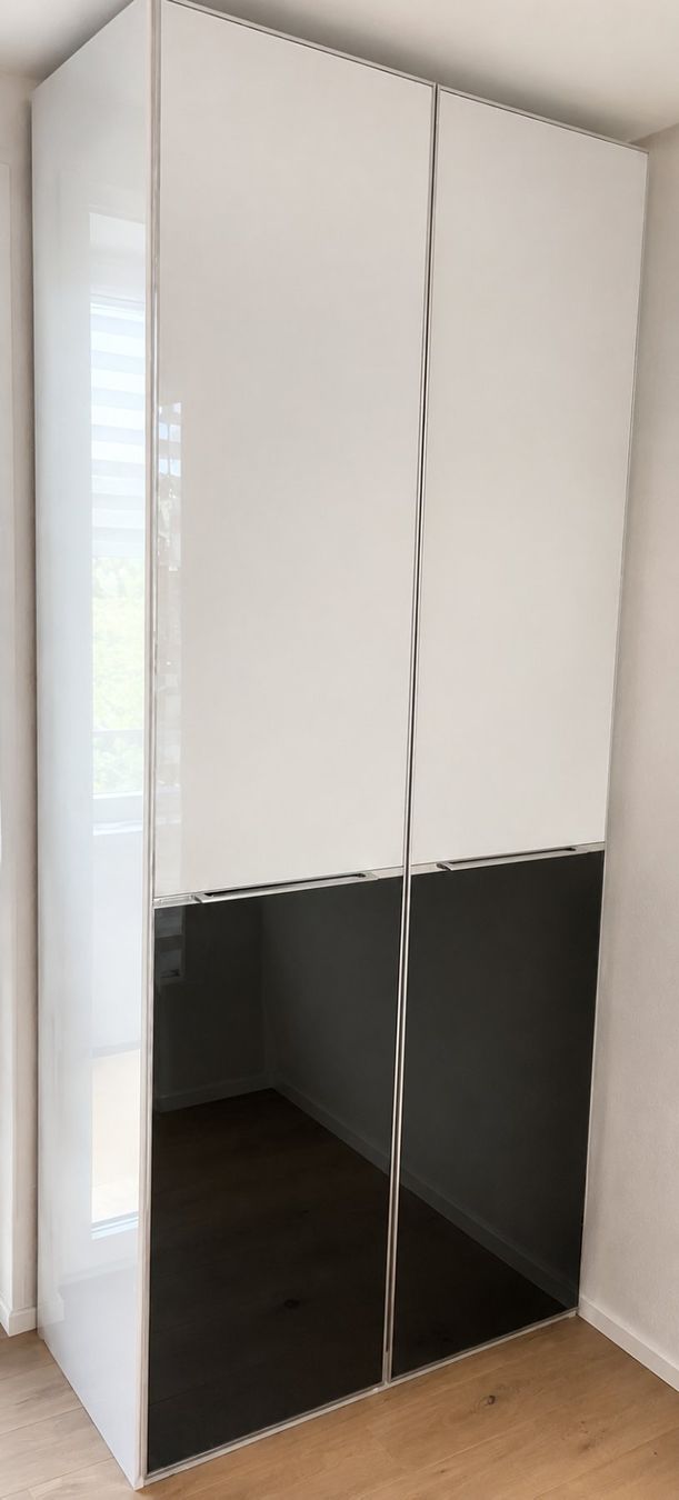 Schränke: Kleiderschrank – Gebraucht aus Egliswil von egr_98dl