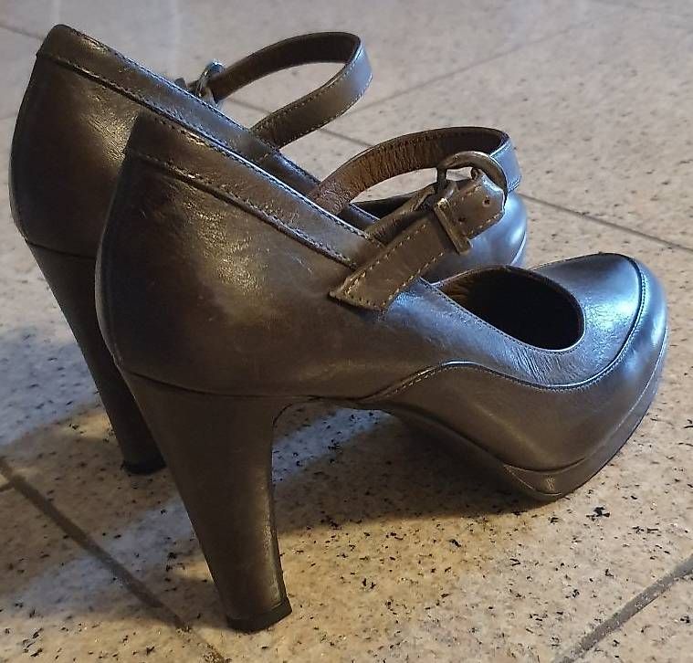 Damenschuhe: ComeintoFashion Schuhe, Neuwertig – Gebraucht aus Unterentfelden von LookoutMt 1