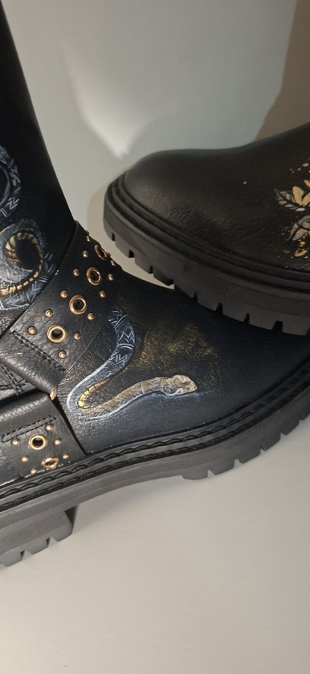 Chaussures femmes: Bottes rock – Neuf avec emballage d'origine à Camignolo par Hakunamat5 3