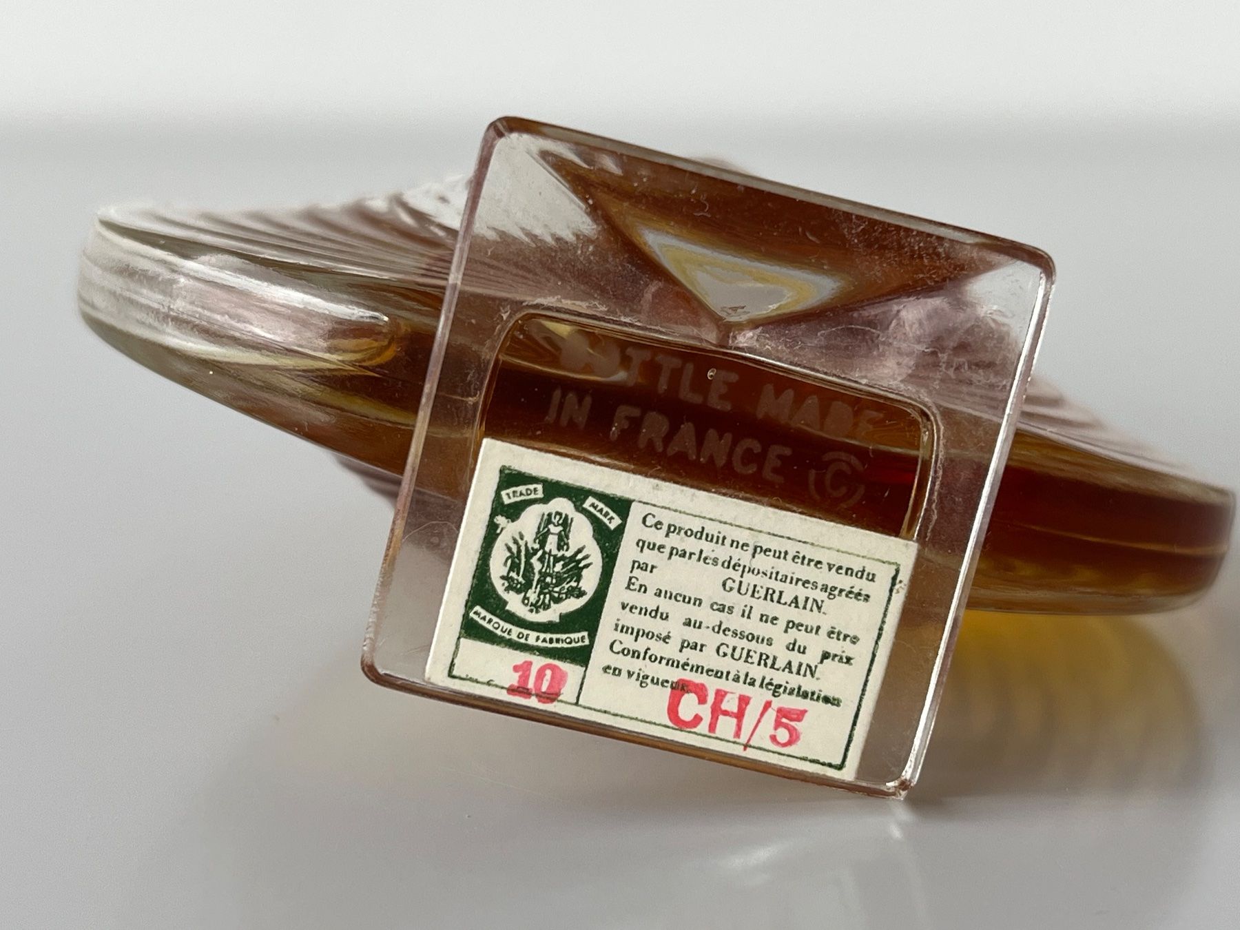 Guerlain Profumi & Eau de Toilette: CHAMADE Extrait GUERLAIN - Vintage - Herzflakon und Koffer – Usato da Zollikofen venduto da spunk65 5