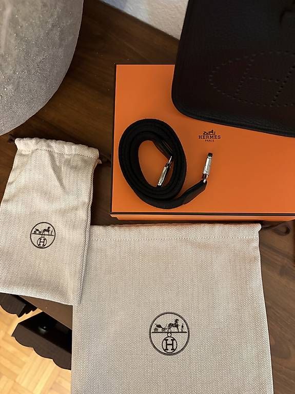Taschen für Damen: Hermes Mini Evelyne Amazone 16 – Neu und originalverpackt aus Unterägeri von mar_96hk 2