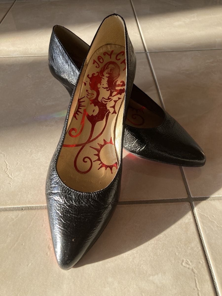 Scarpe da donna: Elegante Joyca Lack-Pumps, schwarz, Gr. 38 – Usato da Vinelz venduto da Viewfinder84