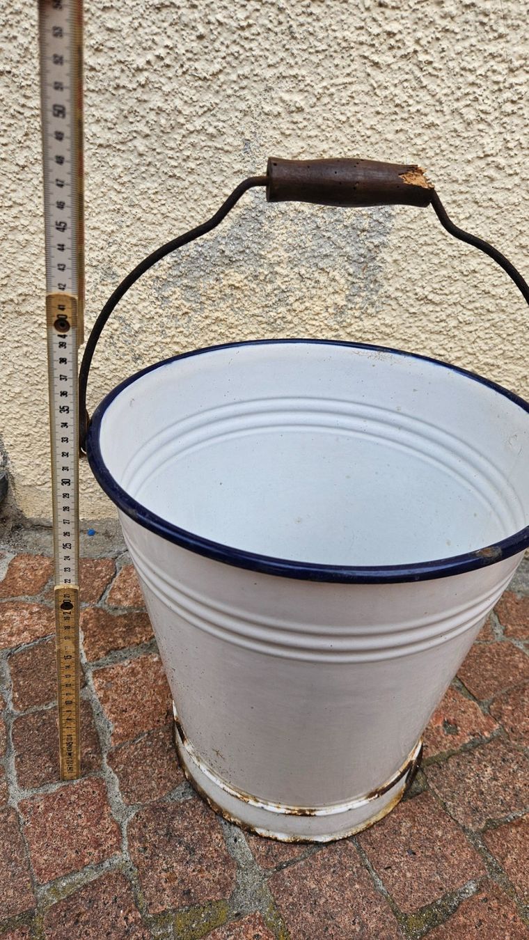 Altro per la casa: Secchio di metallo smaltato – Usato da Melano venduto da H-Sara 1