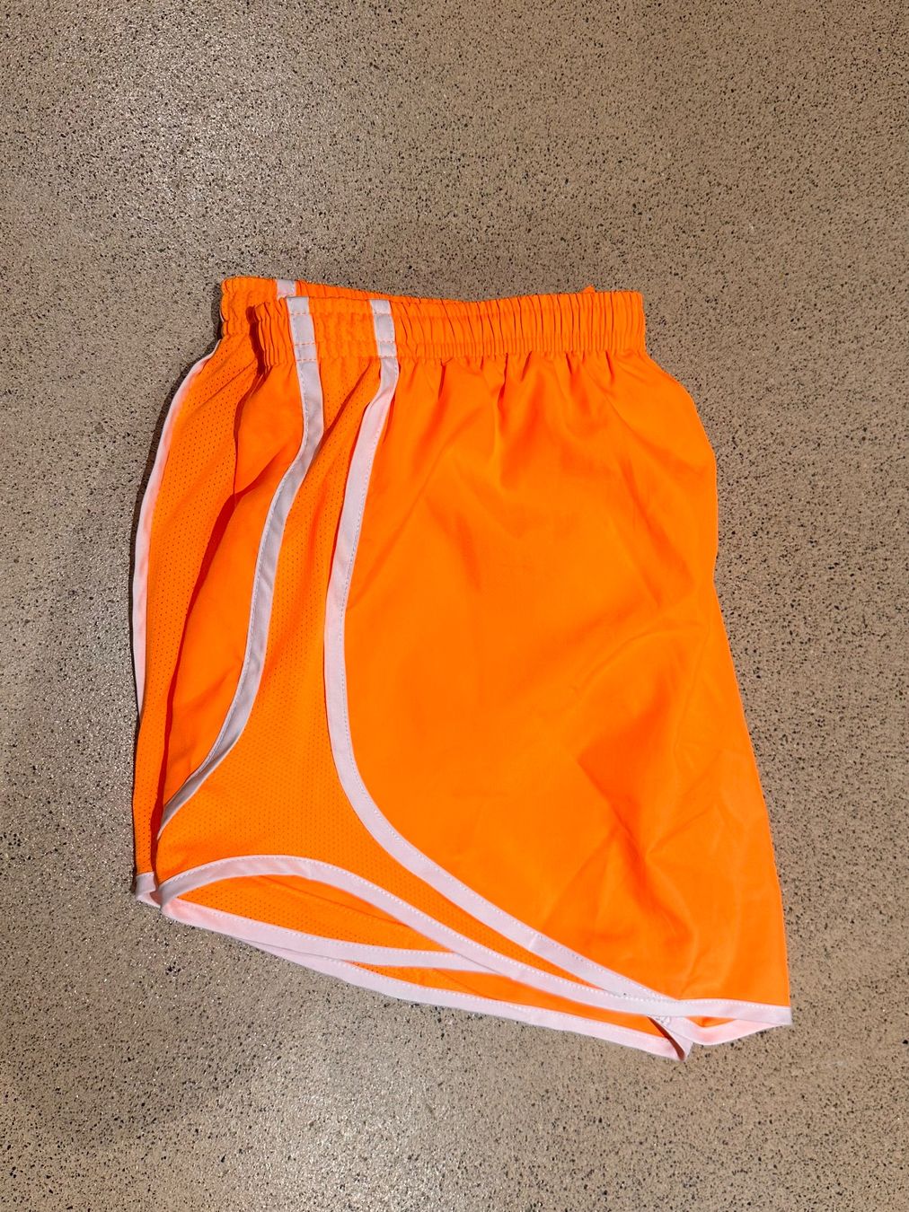 Nike Pantaloni: Nike Sporthosen – Nuovo (secondo la descrizione) da St. Gallen venduto da sar_cj5j 1