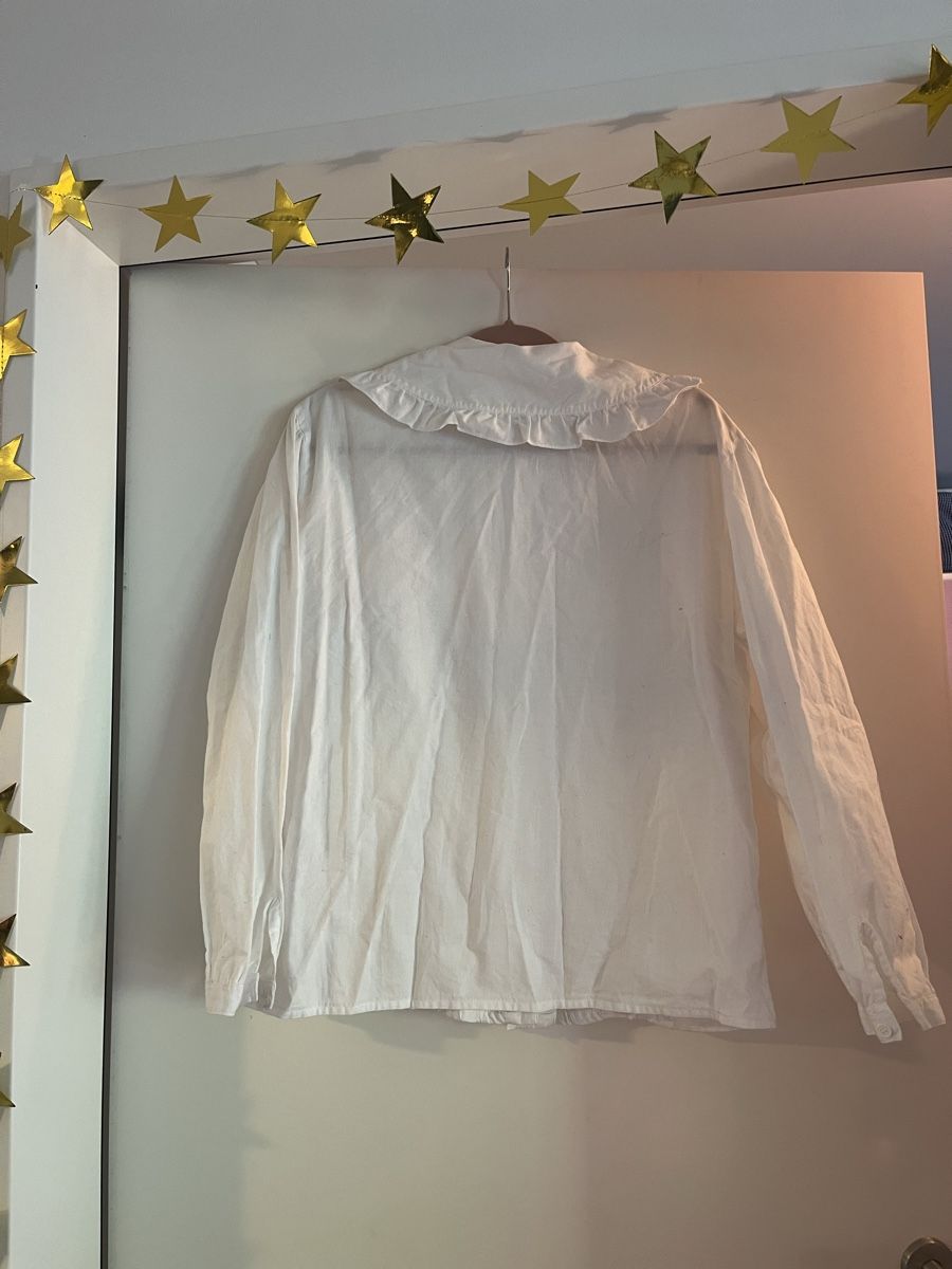 Blusen: Weisse Bluse mit Rüschen vintage coquette – Gebraucht aus Zürich von Closetbesties 3