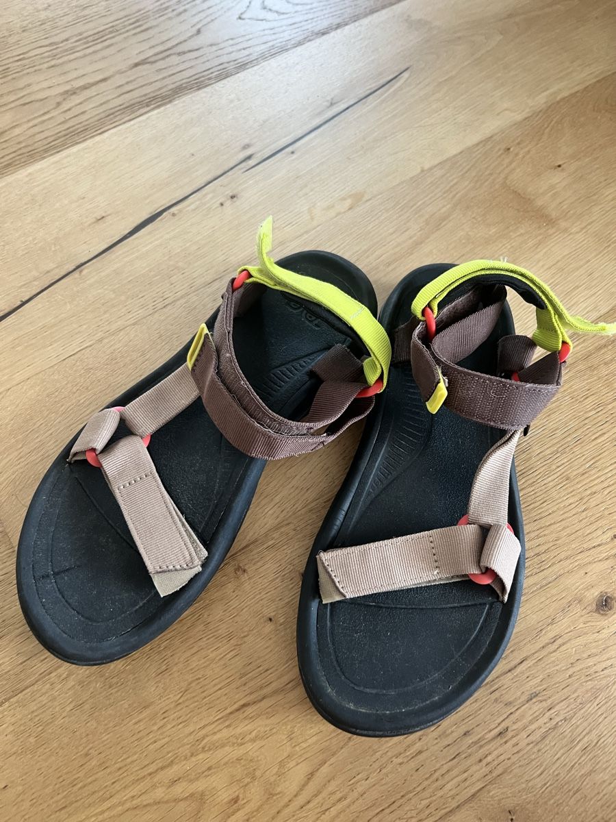 Teva Scarpe da uomo: Sandali teva nr 43 – Usato da Roveredo TI venduto da Sil.via.c. 1