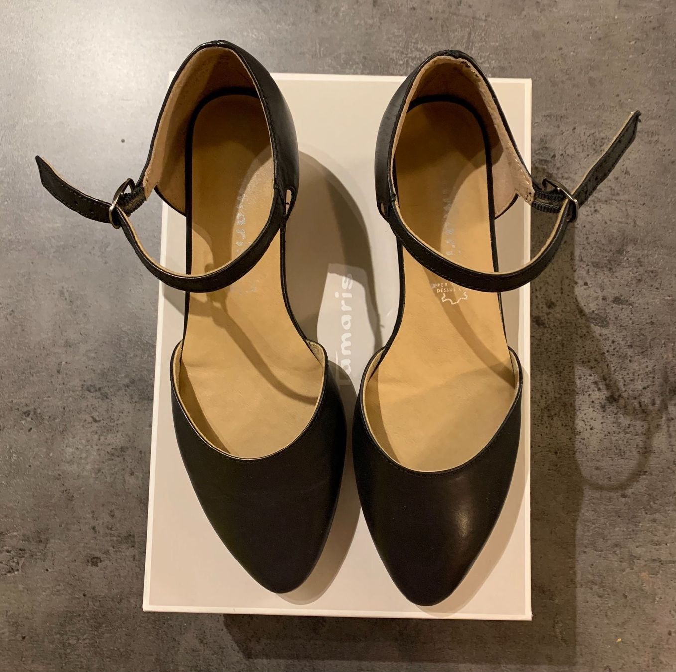 Tamaris Scarpe da donna: Babies noires cuir Tamaris p.40 – Usato da Sion venduto da DayJenn 2